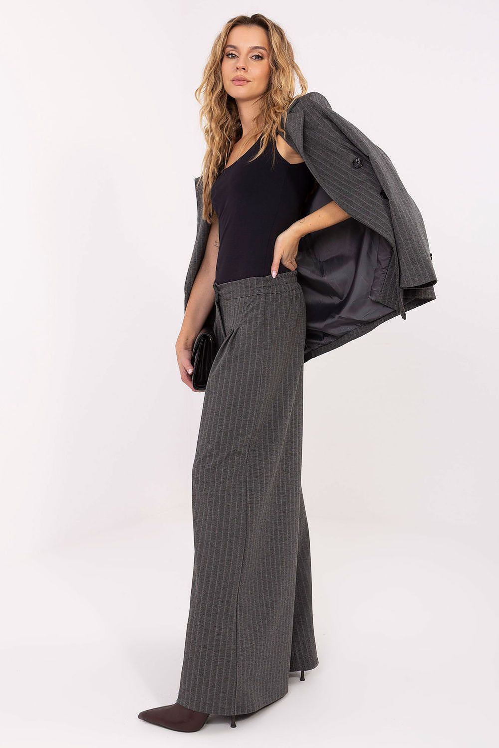  Women trousers model 221426 Rue Paris 